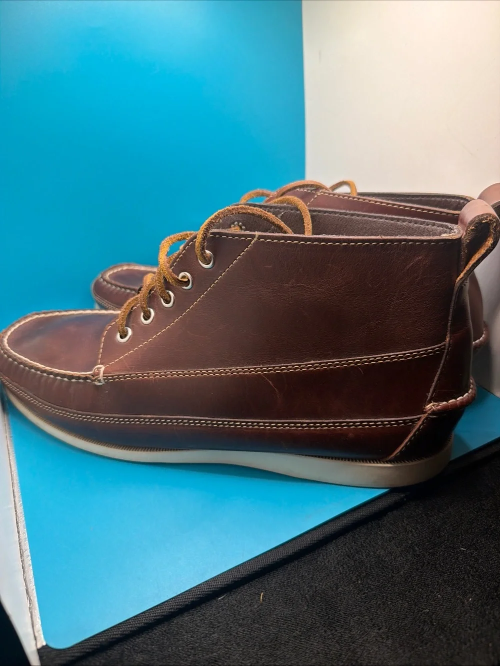 New G.H  Bass & Co Camp Moc Boots Brown Mens White Soles 10 M Leather Laces